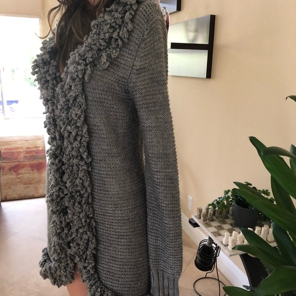 Beautiful Unique Style Gray Sweater - Picture 8 of 14